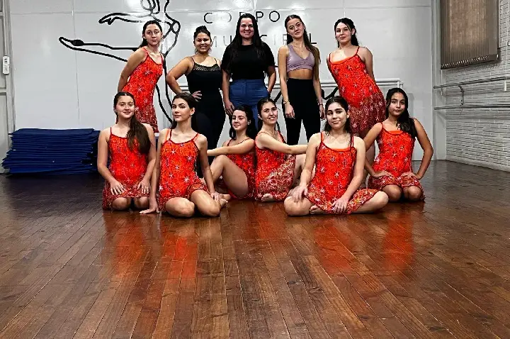 DOIS VIZINHOS BRILHA MAIS UMA VEZ: BAILARINAS SÃO DESTAQUE EM FESTIVAIS NACIONAIS DE DANÇA