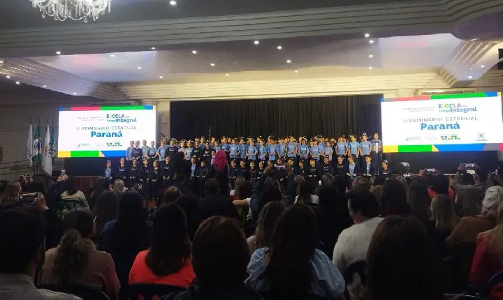 DOIS VIZINHOS PARTICIPA DE SEMINÁRIO ESTADUAL SOBRE ESCOLA EM TEMPO INTEGRAL
