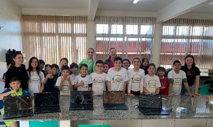 NOVOS NOTEBOOKS CHEGAM AO JARDIM DA COLINA