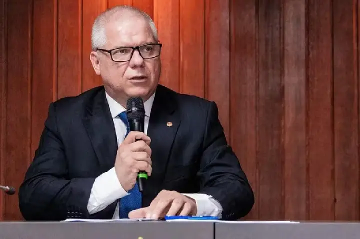 Presidente do INSS, Alessandro Stefanutto, é demitido após operação sobre fraudes