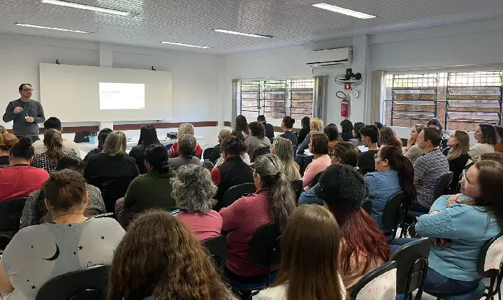 PRIMEIRA CONFERÊNCIA MUNICIPAL DOS DIREITOS HUMANOS PROMOVE DEBATES E PROPOSTAS EM DOIS VIZINHOS