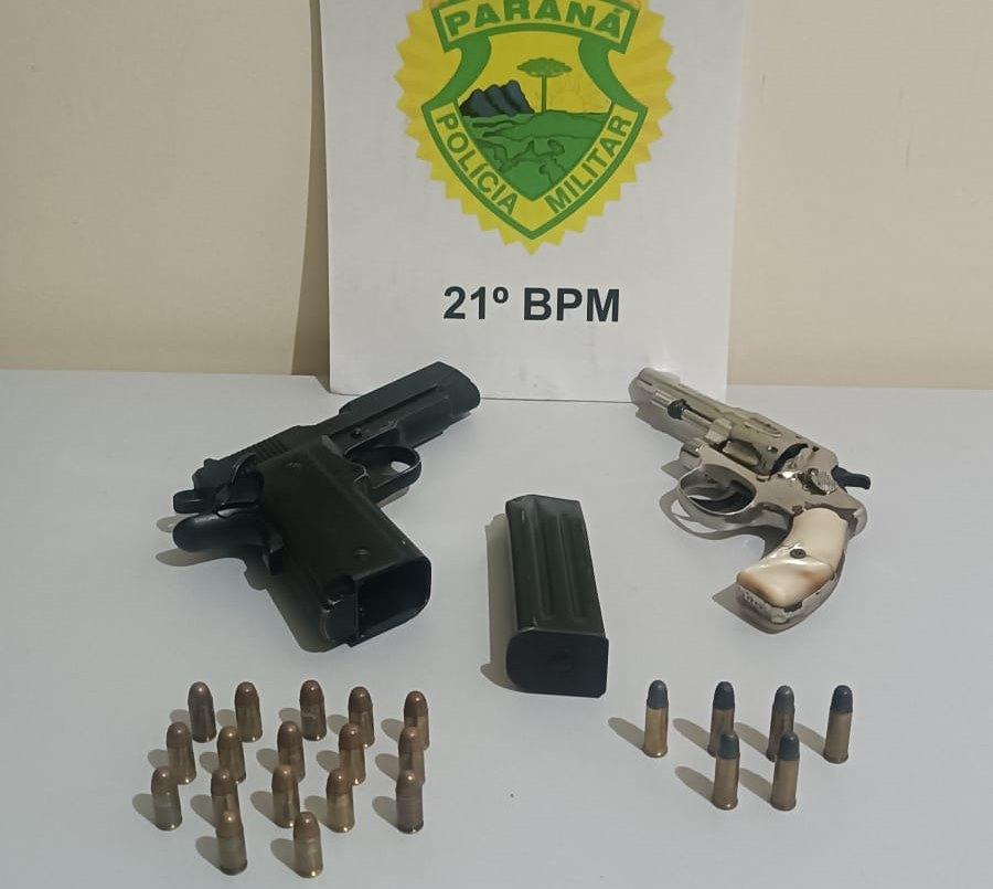 Casal é preso com pistola e revólver após briga próximo a clube de danças