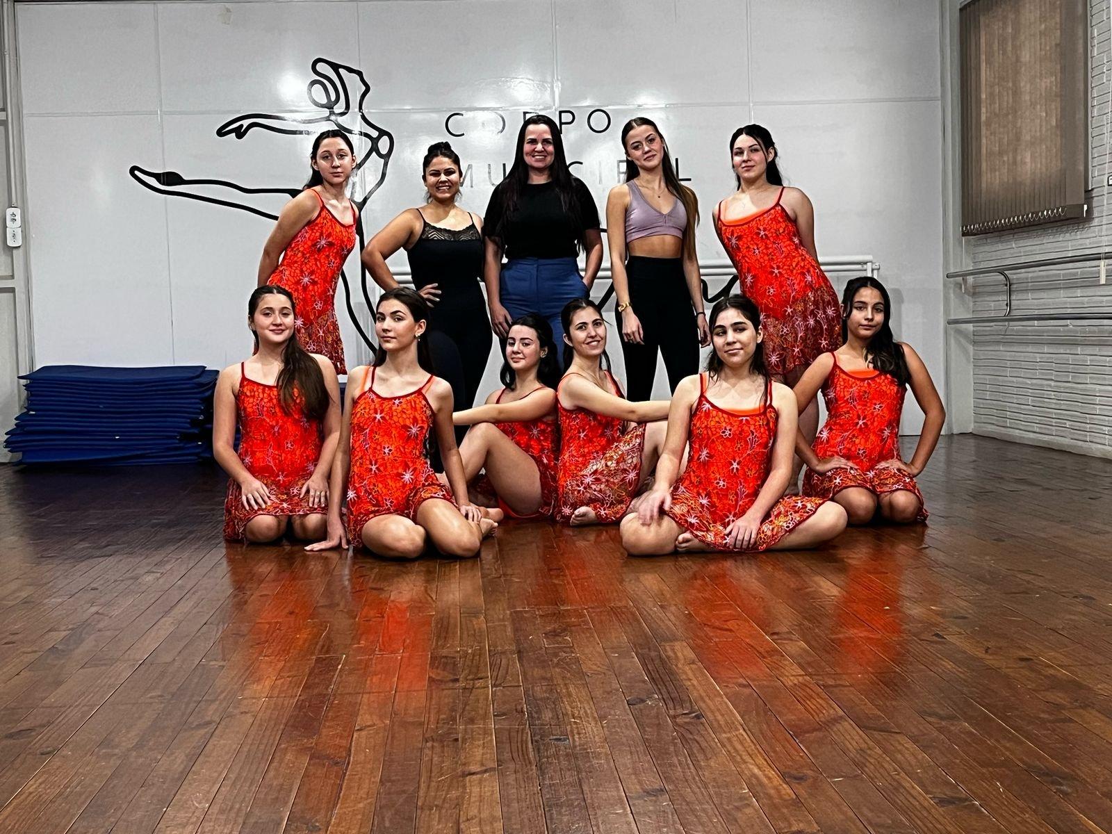 DOIS VIZINHOS BRILHA MAIS UMA VEZ: BAILARINAS SÃO DESTAQUE EM FESTIVAIS NACIONAIS DE DANÇA