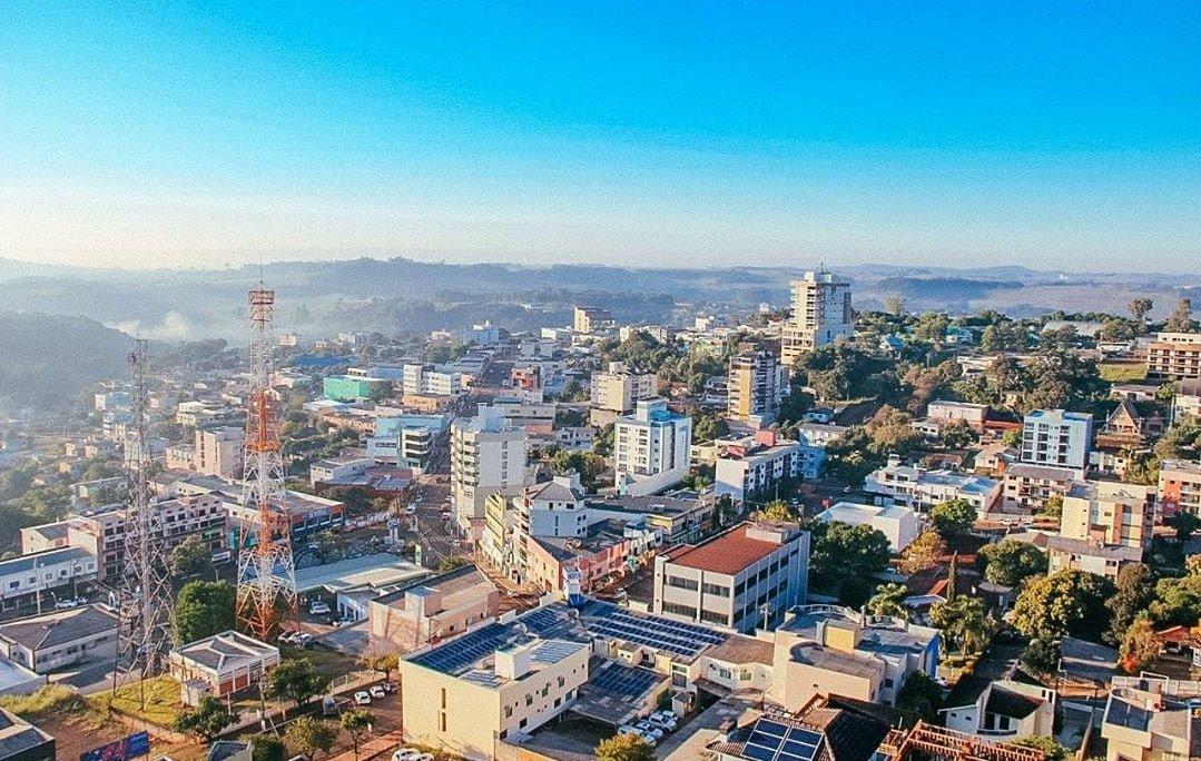 DOIS VIZINHOS É A 7ª CIDADE MAIS DESENVOLVIDA DO PARANÁ E 14ª DO BRASIL!