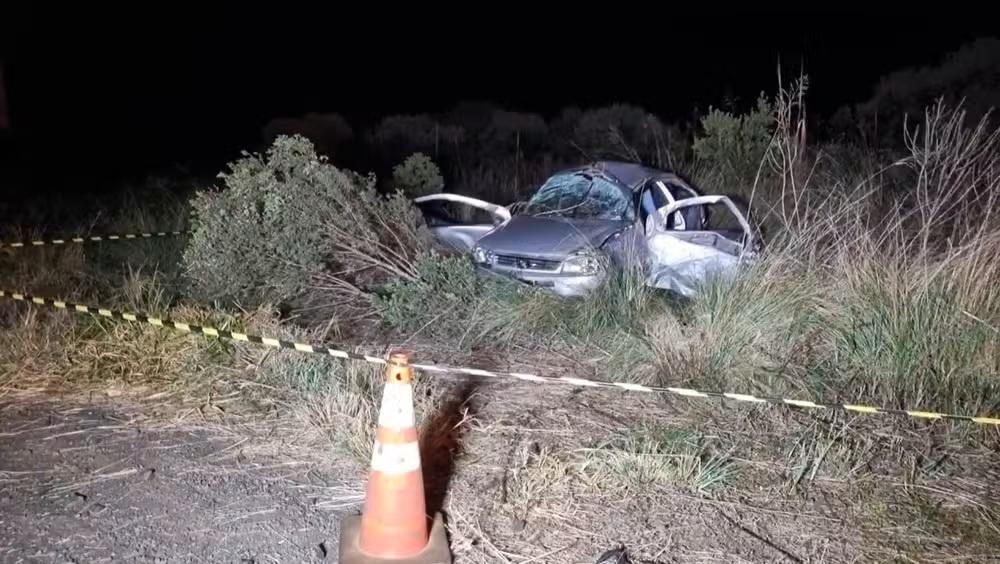 Mulheres que morreram após carro capotar em Guarapuava eram irmãs
