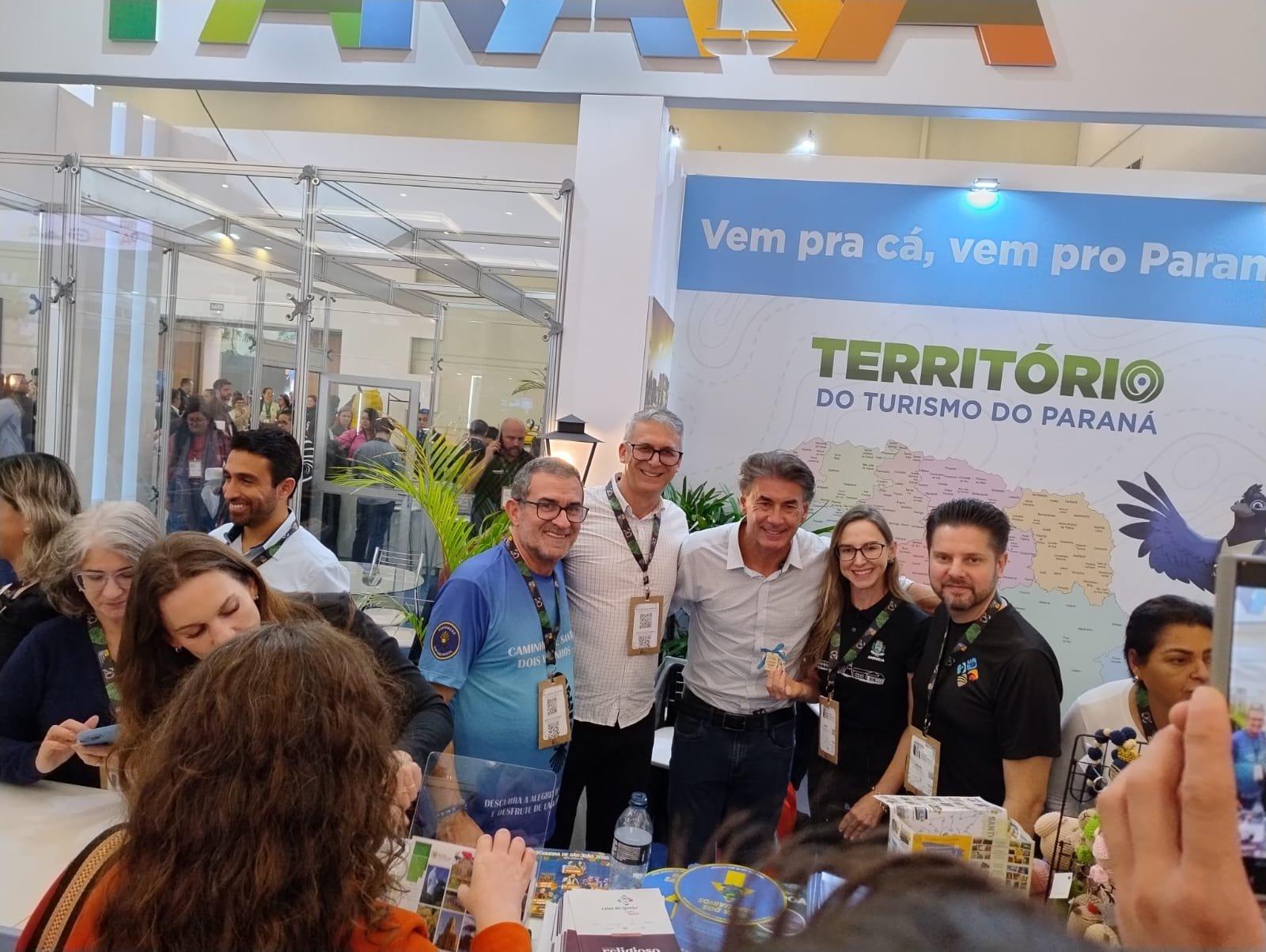 DOIS VIZINHOS CONECTA-SE AO FUTURO DO TURISMO NO MAIOR EVENTO DAS AMÉRICAS