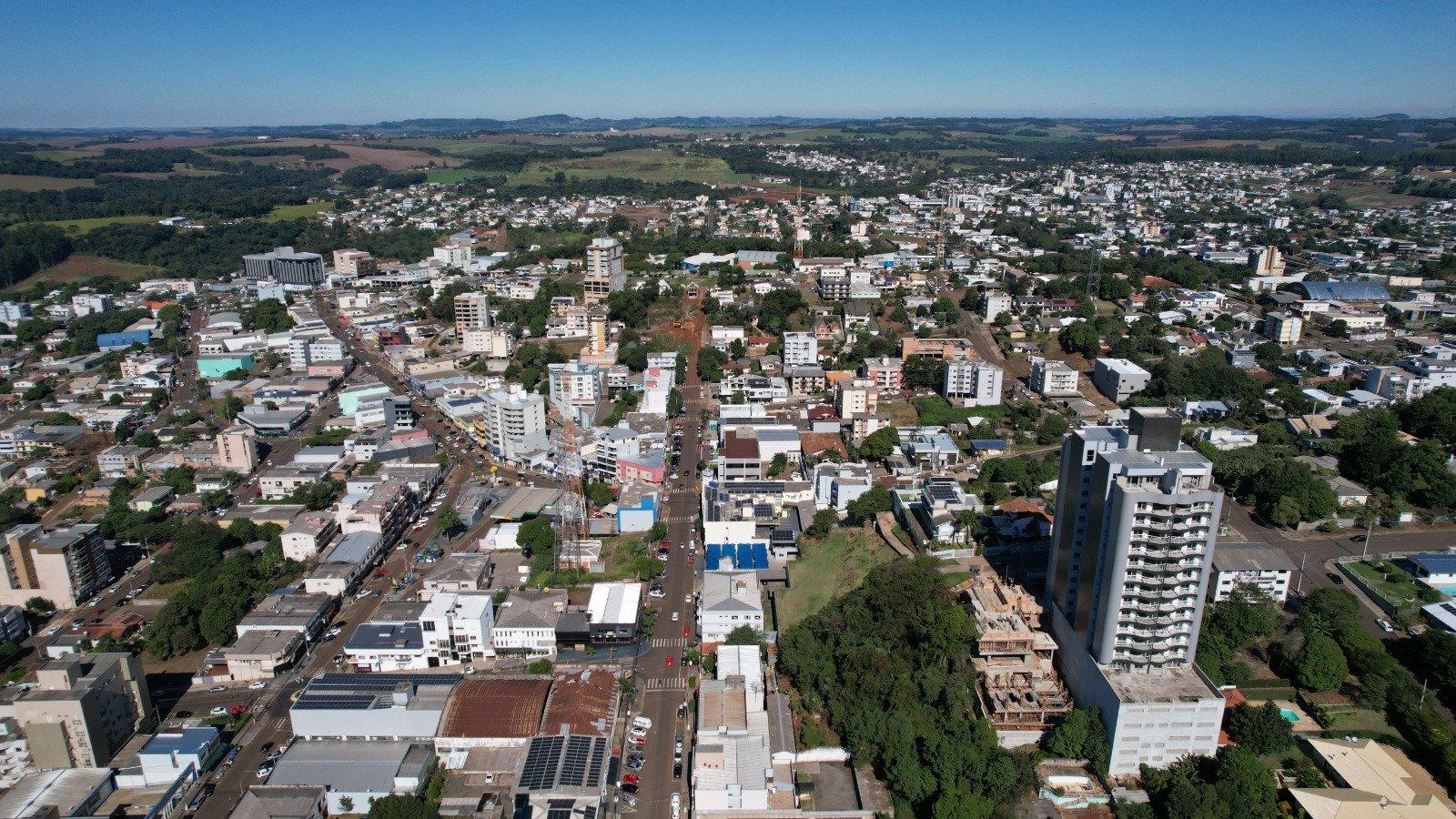 DOIS VIZINHOS SUPERA EXPECTATIVAS E SE DESTACA EM GERAÇÃO DE EMPREGOS NO SUDOESTE