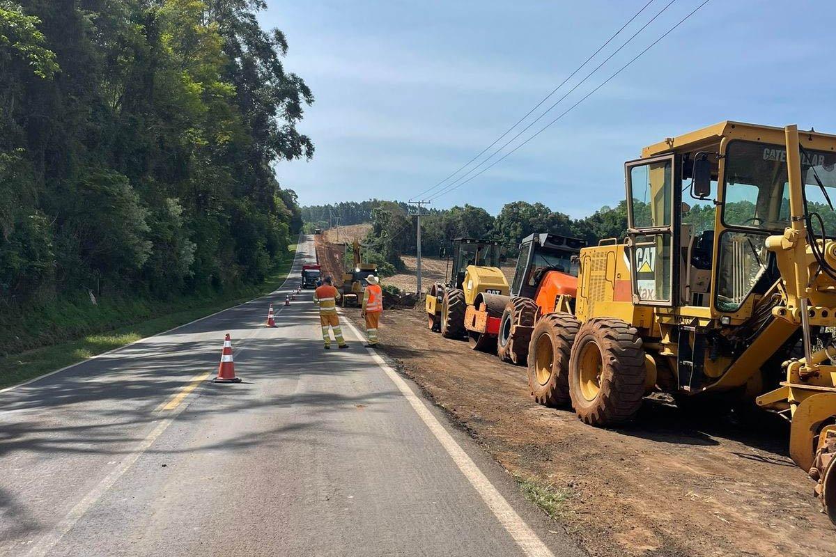 COMEÇA A RESTAURAÇÃO DA RODOVIA ENTRE DOIS VIZINHOS E FRANCISCO BELTRÃO