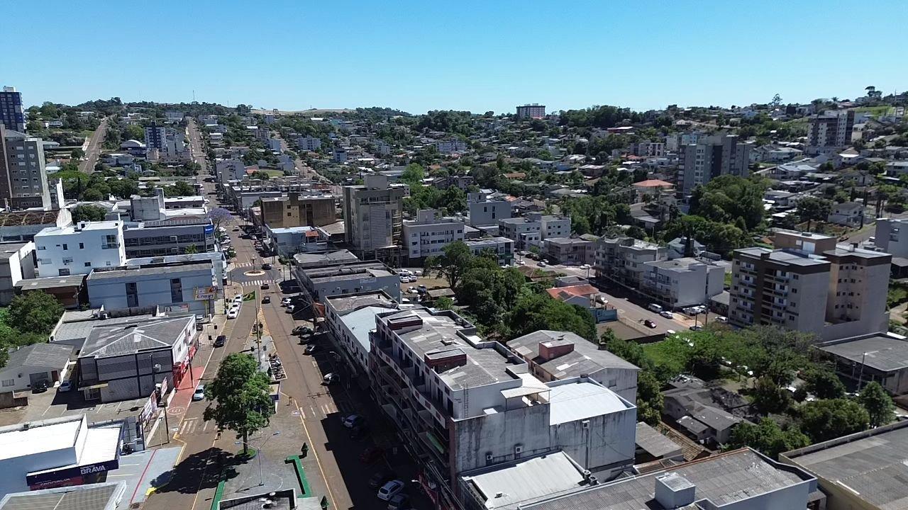 FROTA DE DOIS VIZINHOS SUPERA 40 MIL VEÍCULOS REGISTRADOS