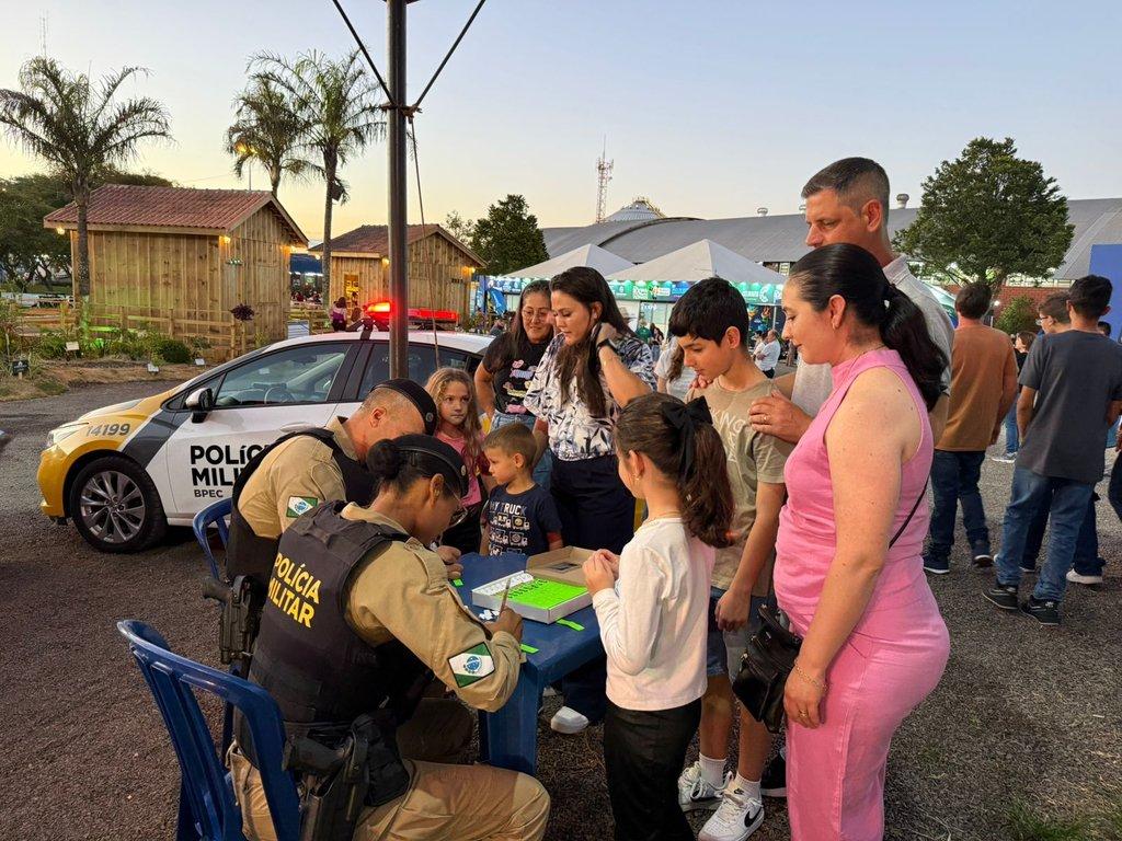 EXPOVIZINHOS REFORÇA MEDIDAS DE SEGURANÇA: CRIANÇAS SÓ ENTRAM COM RESPONSÁVEIS E ADOLESCENTES PRECISAM DE AUTORIZAÇÃO