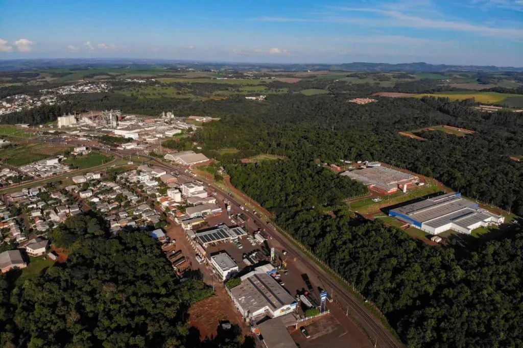 Dois Vizinhos engata décimo mês consecutivo com saldo positivo